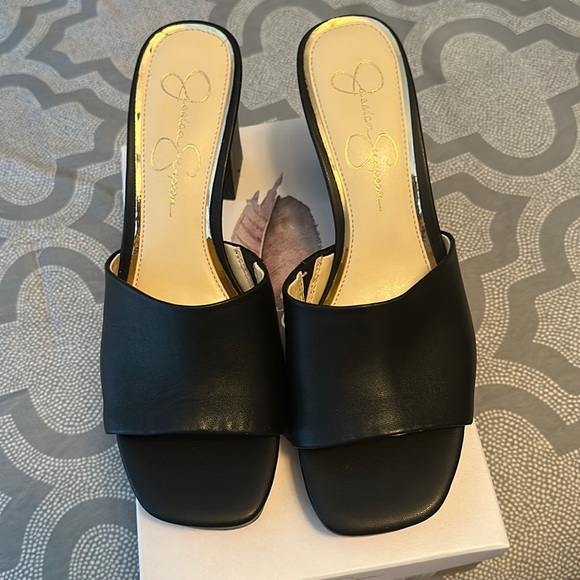 Jessica Simpson size 8.5 color black comes with box - Picture 1 of 14